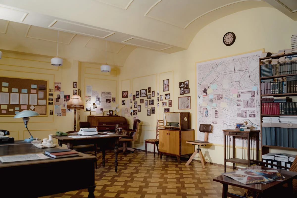 проект видеокурса в стиле арт-деко (art deco)
